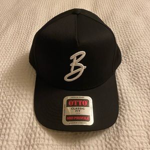 cbum nike cap
